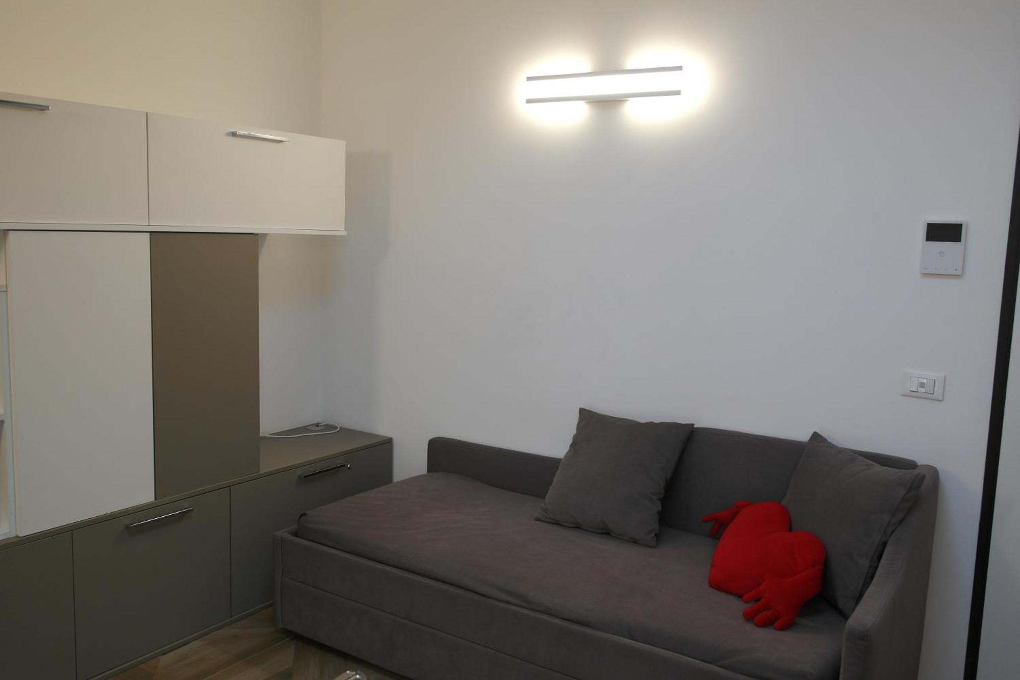 Apartamento Luminoso Bilocale Zona Tibaldi Bocconi Milán Exterior foto