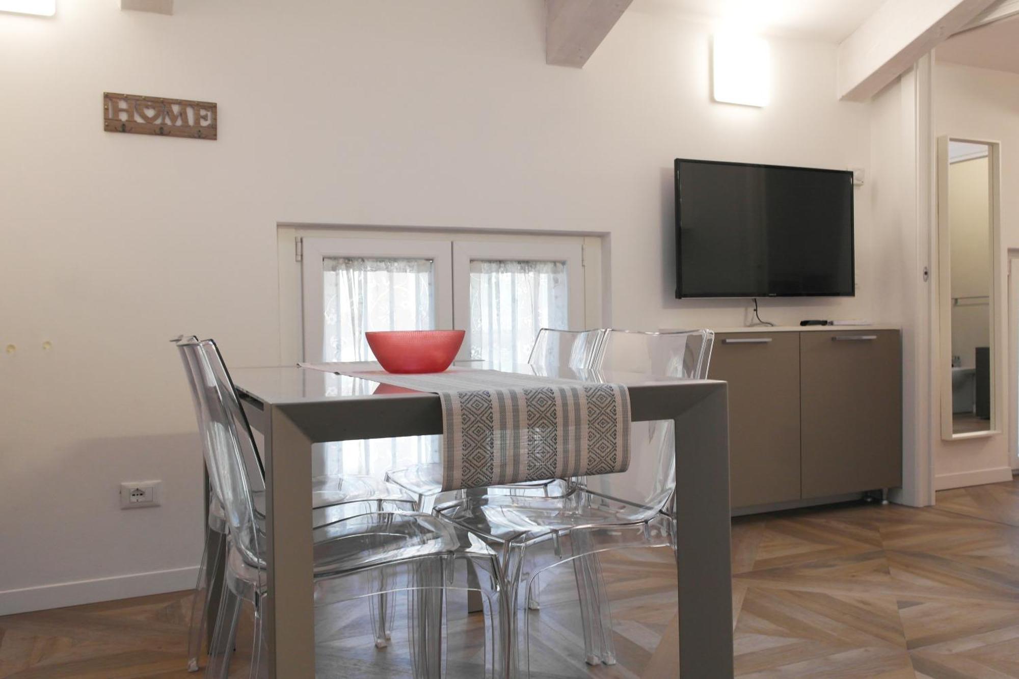 Apartamento Luminoso Bilocale Zona Tibaldi Bocconi Milán Exterior foto